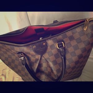 Louis Vuitton Hand Bag